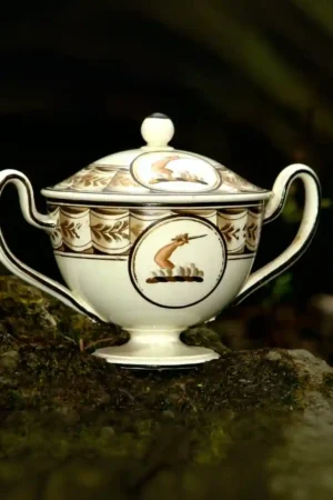 Rare Wedgwood 1770–90 Creamware Custard Cup and Cover with O’Brien Family Crest