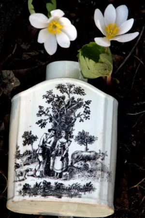 Rare Wedgwood Creamware Tea Caddy – c.1770-1790, Gainsborough Transfer Print Design